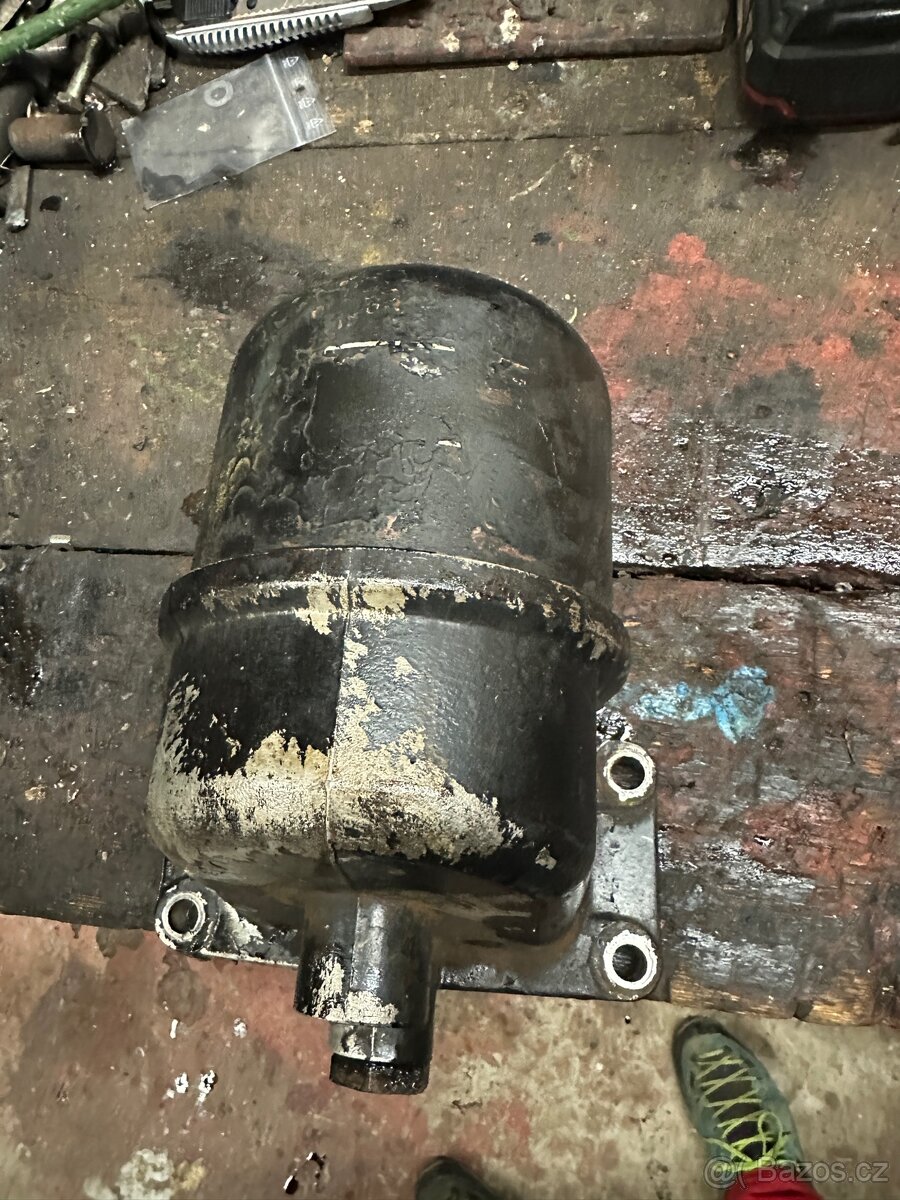 Odstředivka Zetor 7245 - 3