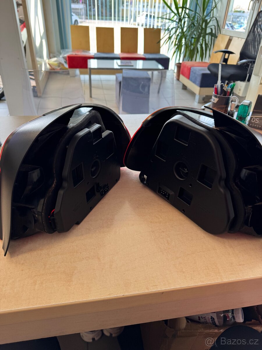 Bmw E39,zadní světla.... - 3