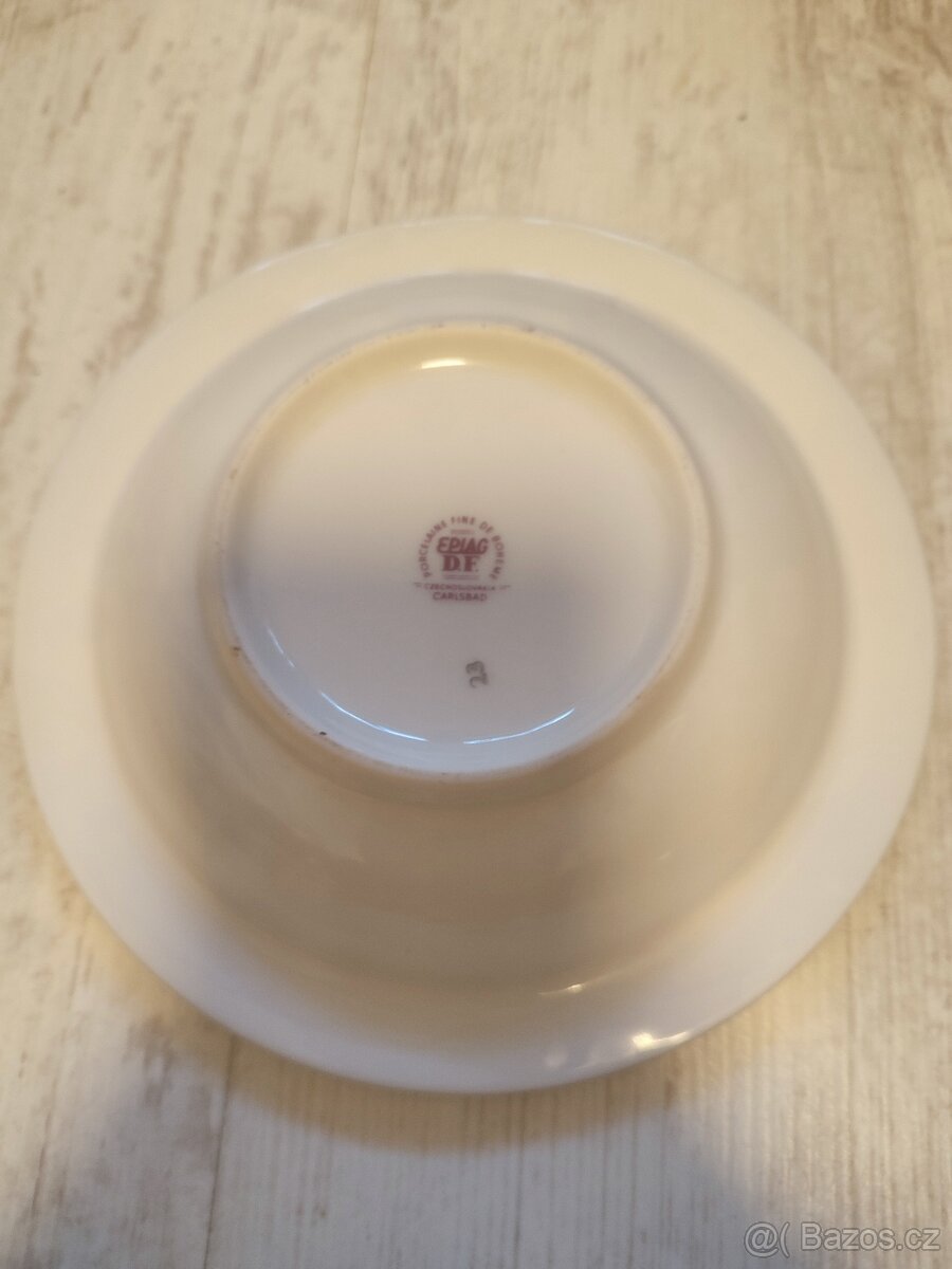 Popelník Jan Becher - 3