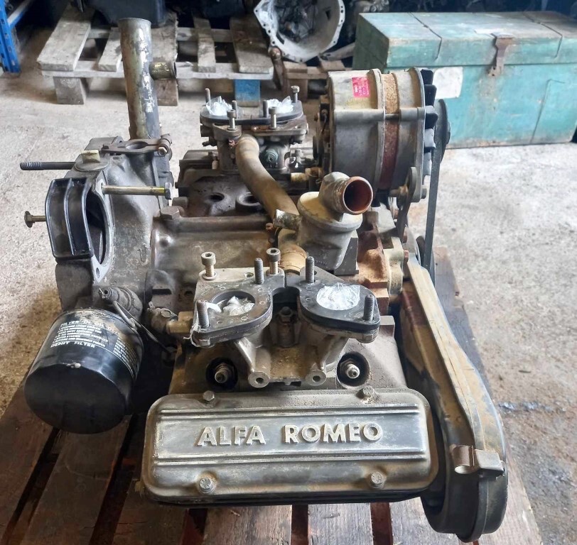 Alfa 33 motor - 3