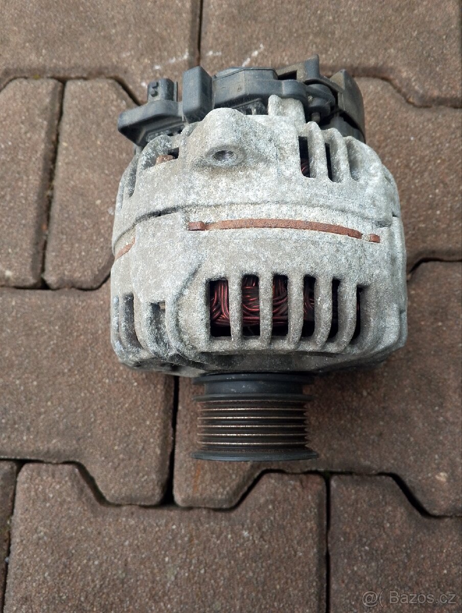 Alternátor Renault - 3