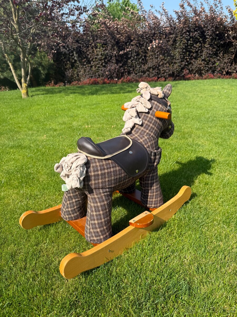 Hnědý houpací koník - 3