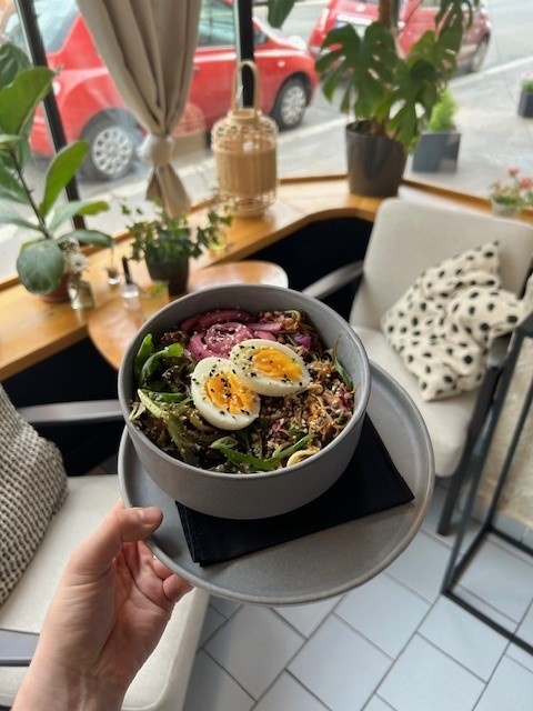 PŘENECHÁNÍ ZAVEDENÉ A PLNĚ VYBAVENÉ KAVÁRNY – DĚČÍN - 3