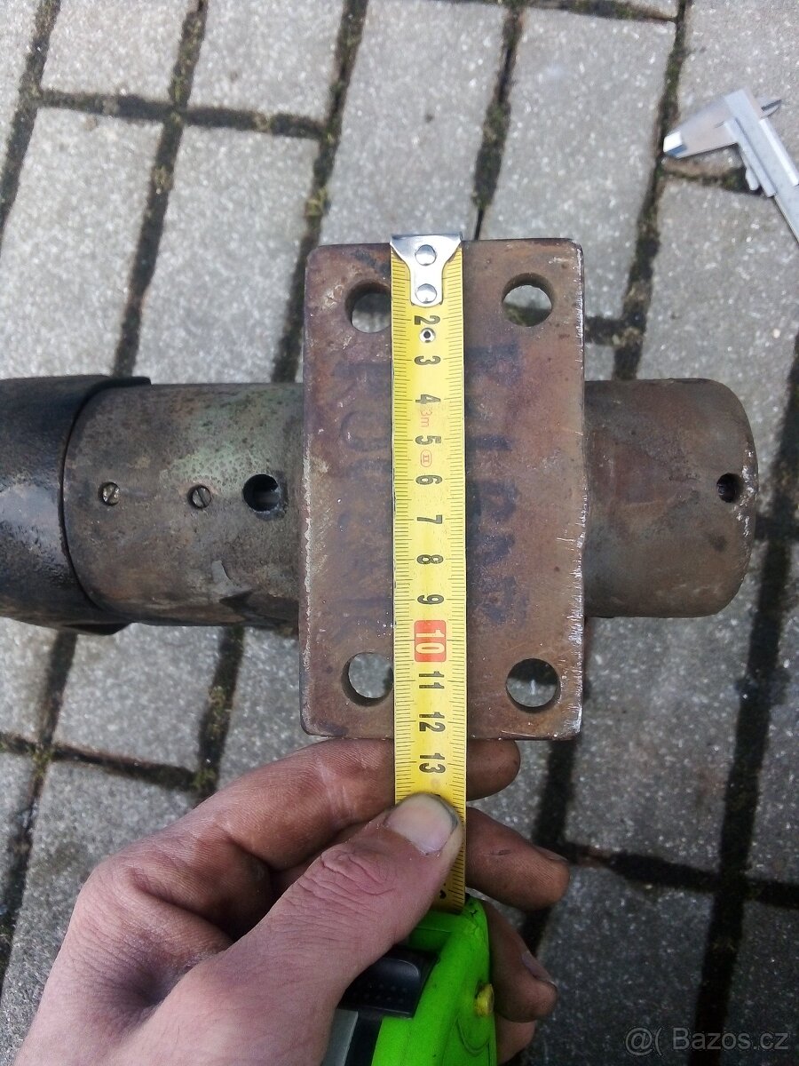 Dílenský svěrák litinový speciální s vysokými čelistmi. - 3