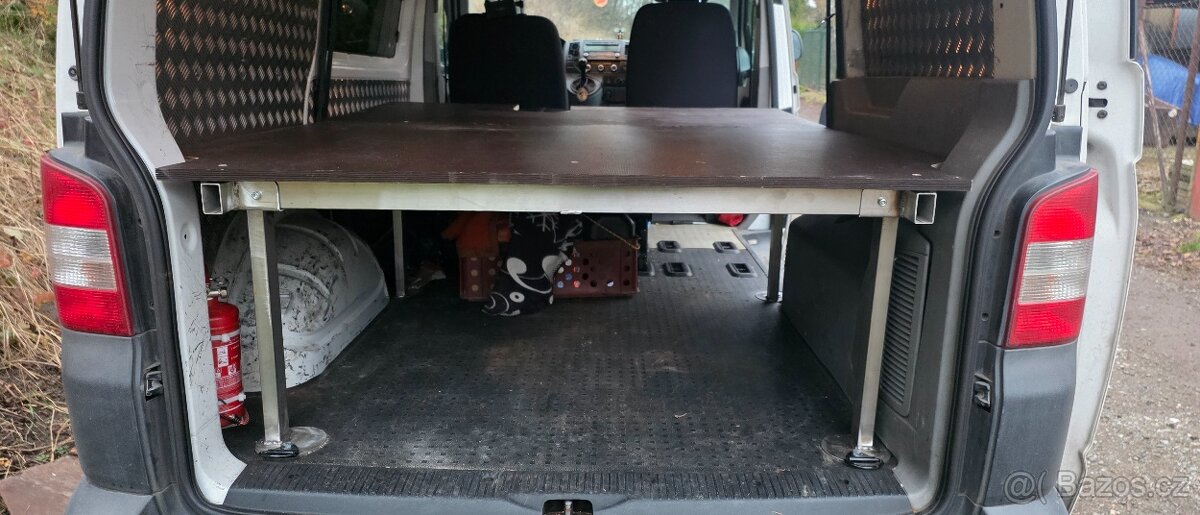 Spací vestavba VW transportér T5, T5.1, T6 - 3