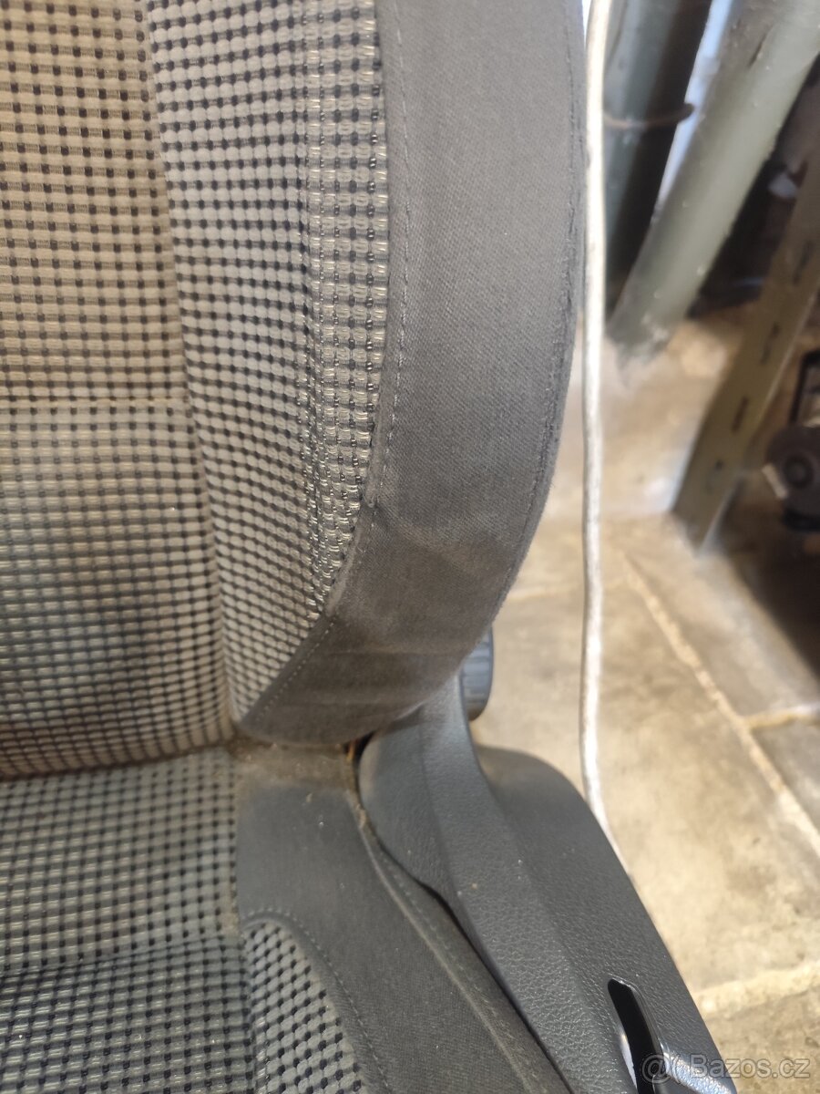 Sedačky - VW TOURAN 2007 - 3