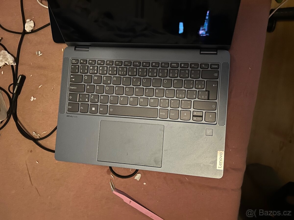 lenovo notebook dotykový - 3