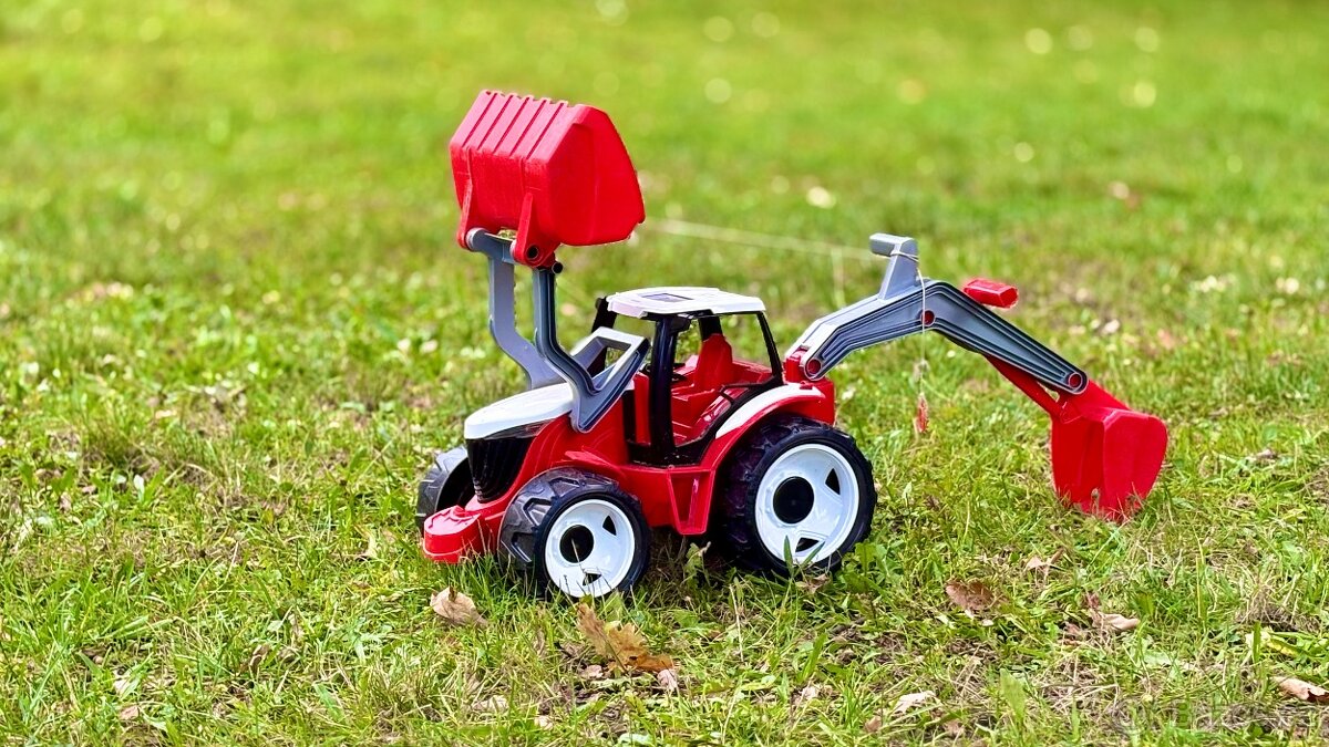 Velký traktor - LENA - 3