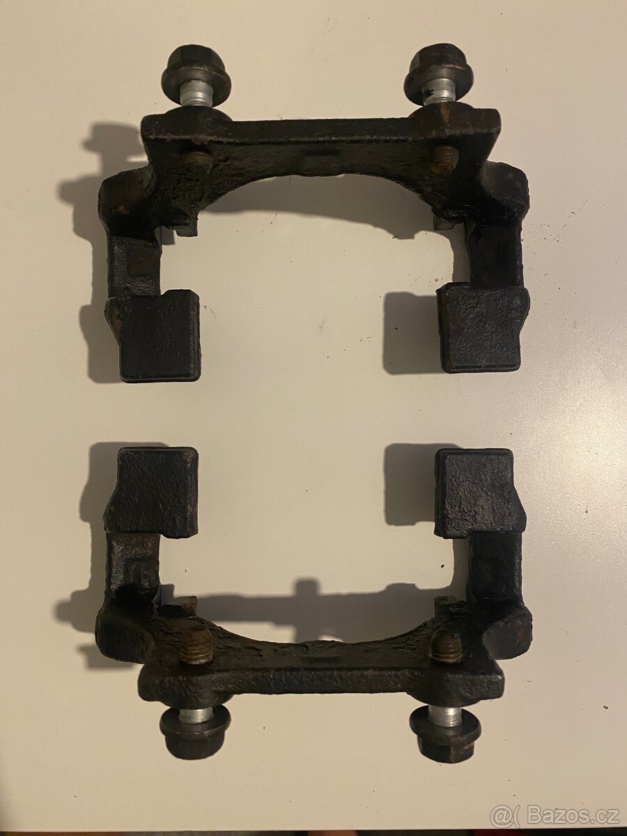 BMW 3 E90 držáky třmenů - 3