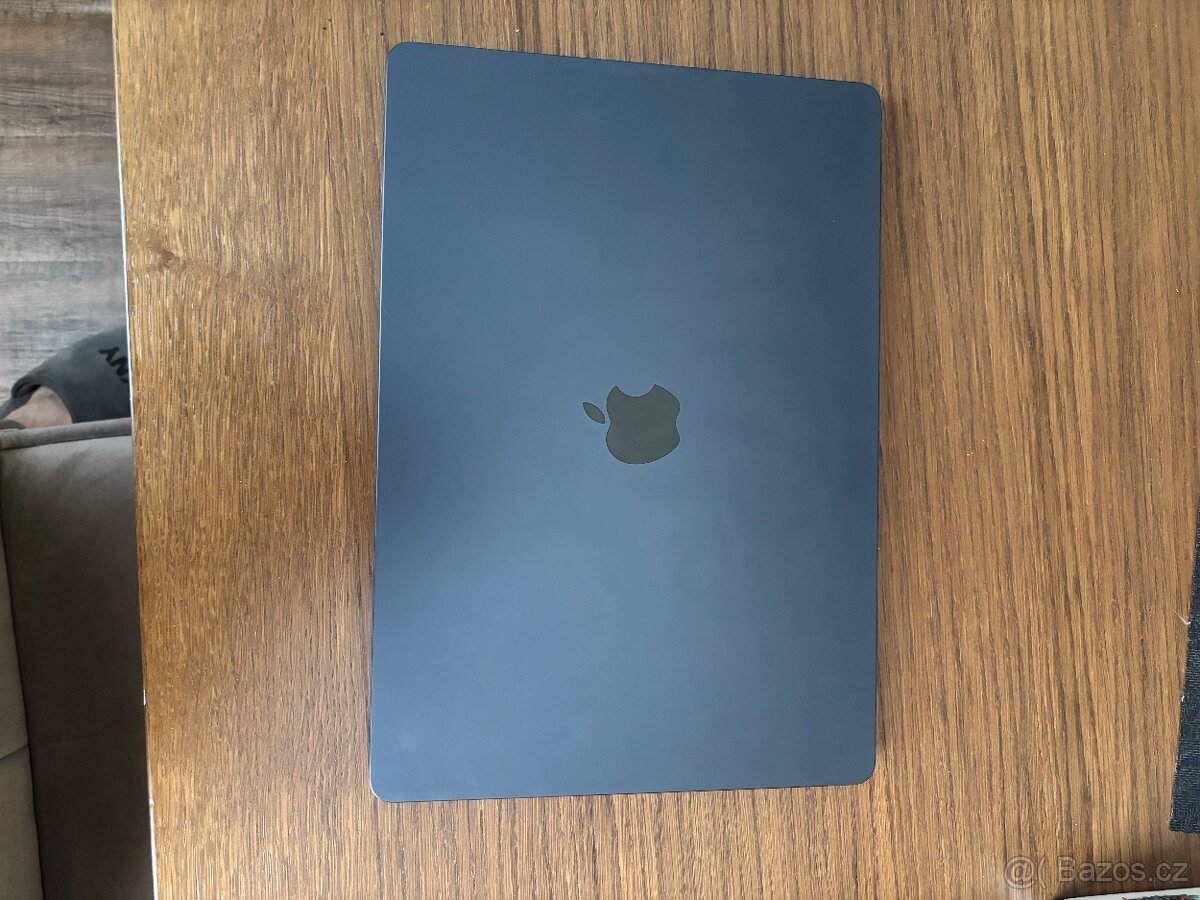 MacBook Air 15” M4 – 16GB / 256GB + USB-C hub - 3