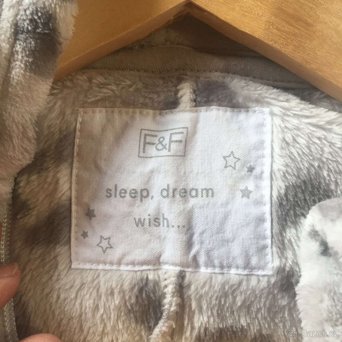 Plysovy overal pyzama F&F vel. 110cm - 3