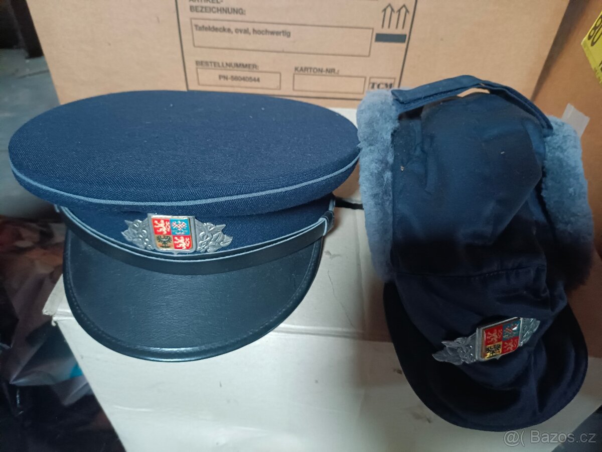 Staré čepice Celní stráže - 3