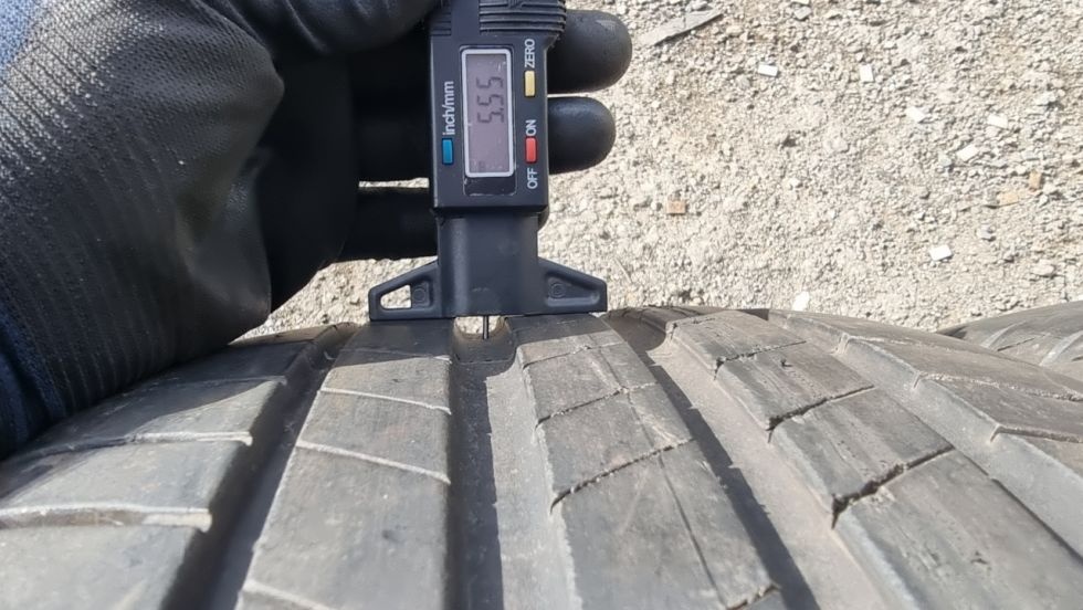 Letní pneu 225/40/18 Bridgestone - 3