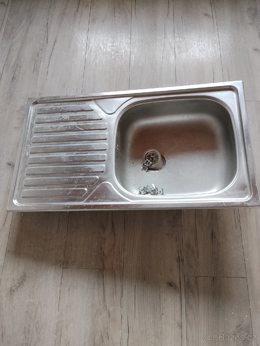 Nerezový dřez - 3