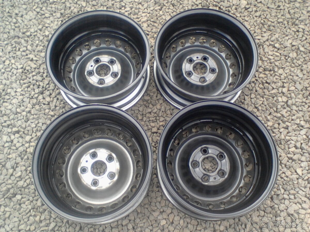 16 plechové disky VW Amarok (2010-20)