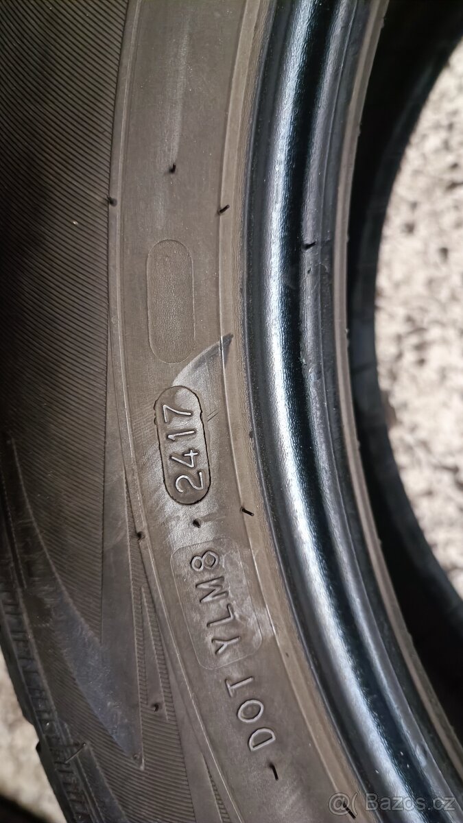 18" Nokian WRd4 225/50/18 XL - 3