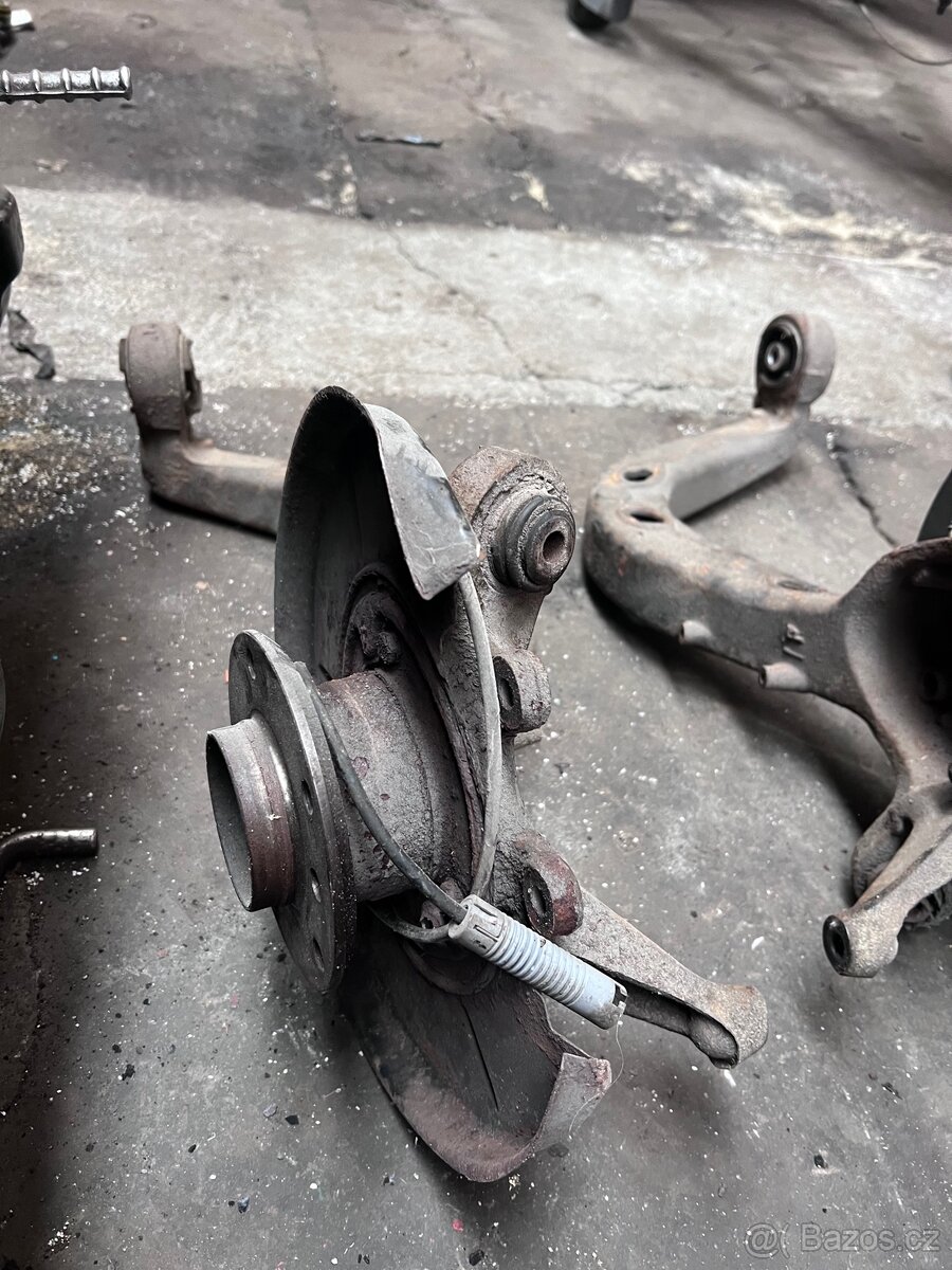 Zadní těhlice bmw e36 - 3