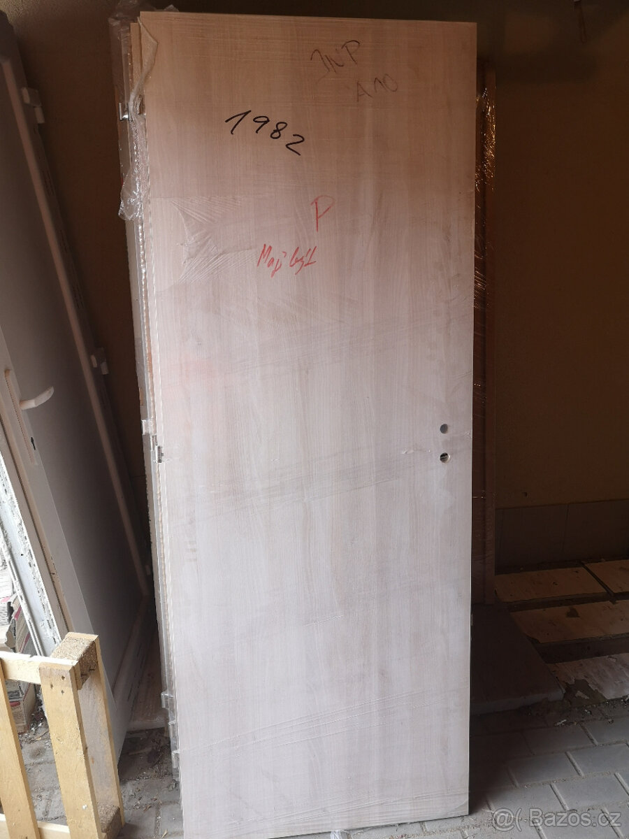 Dveře vnitřní 70cm, levé i pravé - 3