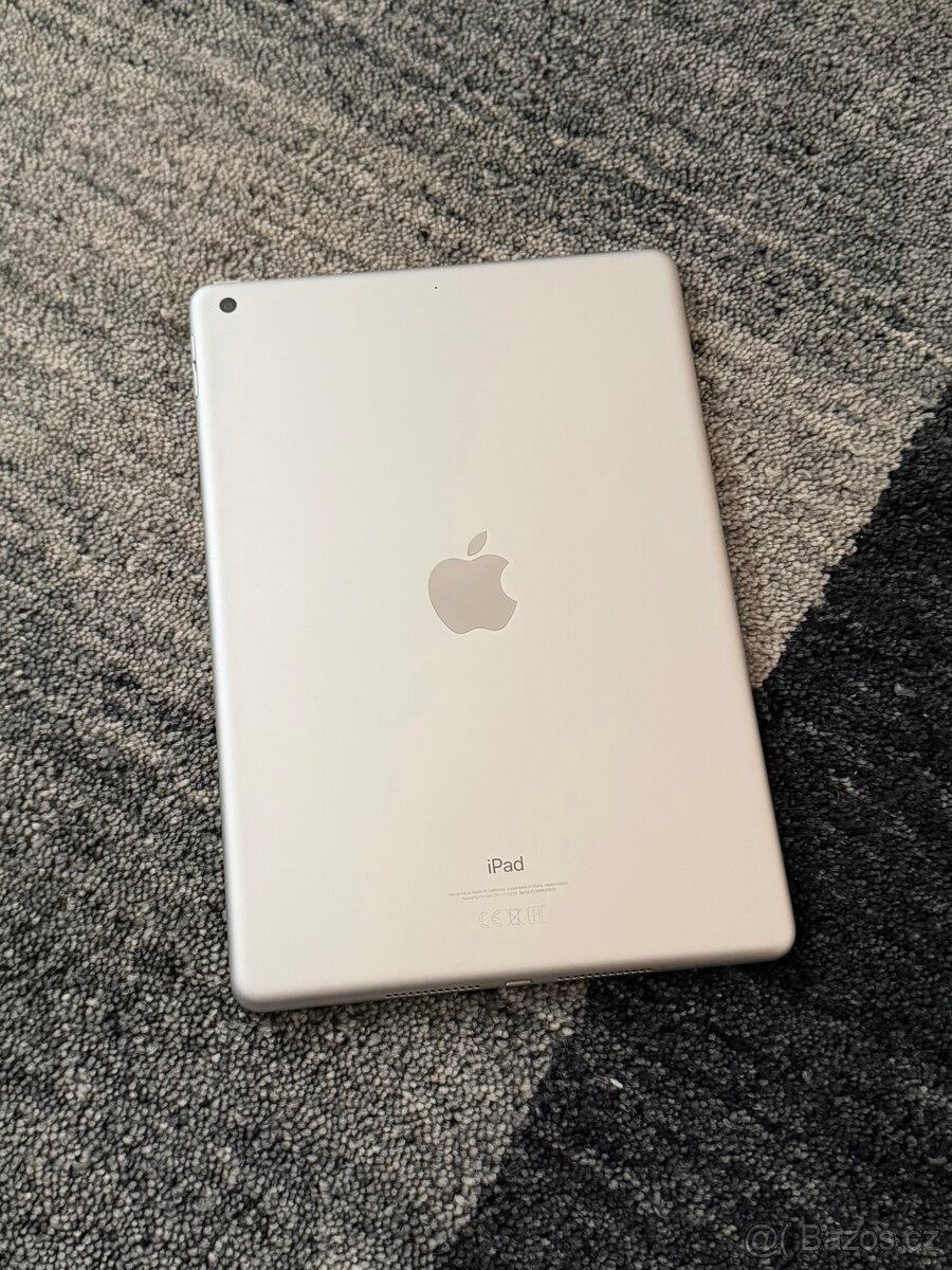 Apple iPad 9. generace (2021) 64GB - 3