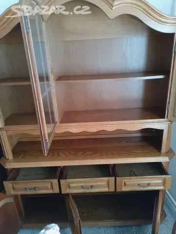 Dubová 3 dveřová vitrína - 3