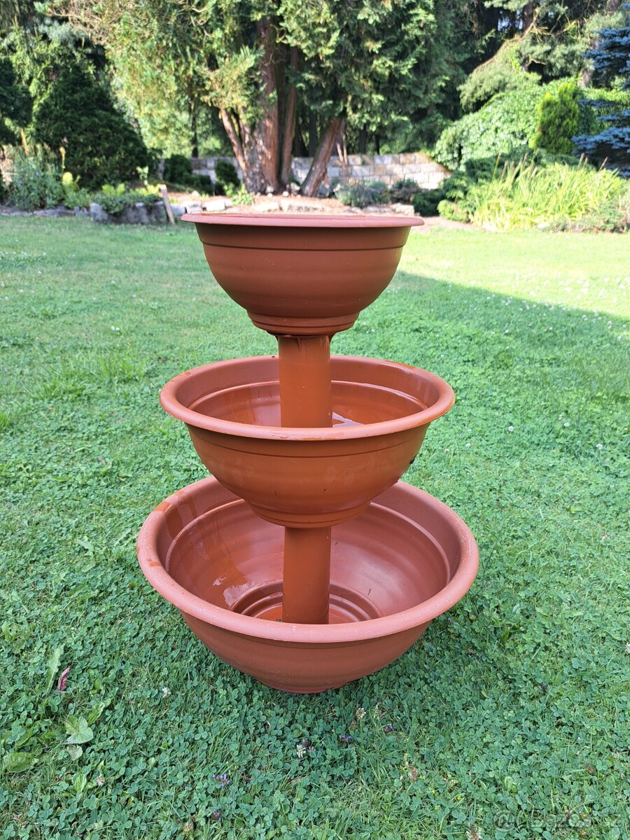 Květináč "kaskáda" - 3