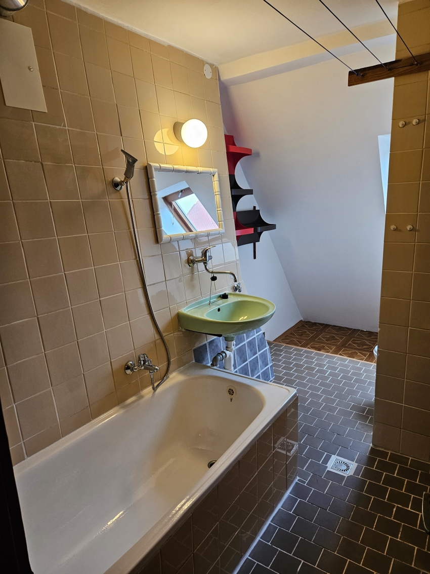 PRONAJMU BYT 3+kk / 70 m2 v Litvínově na Osadě. - 3