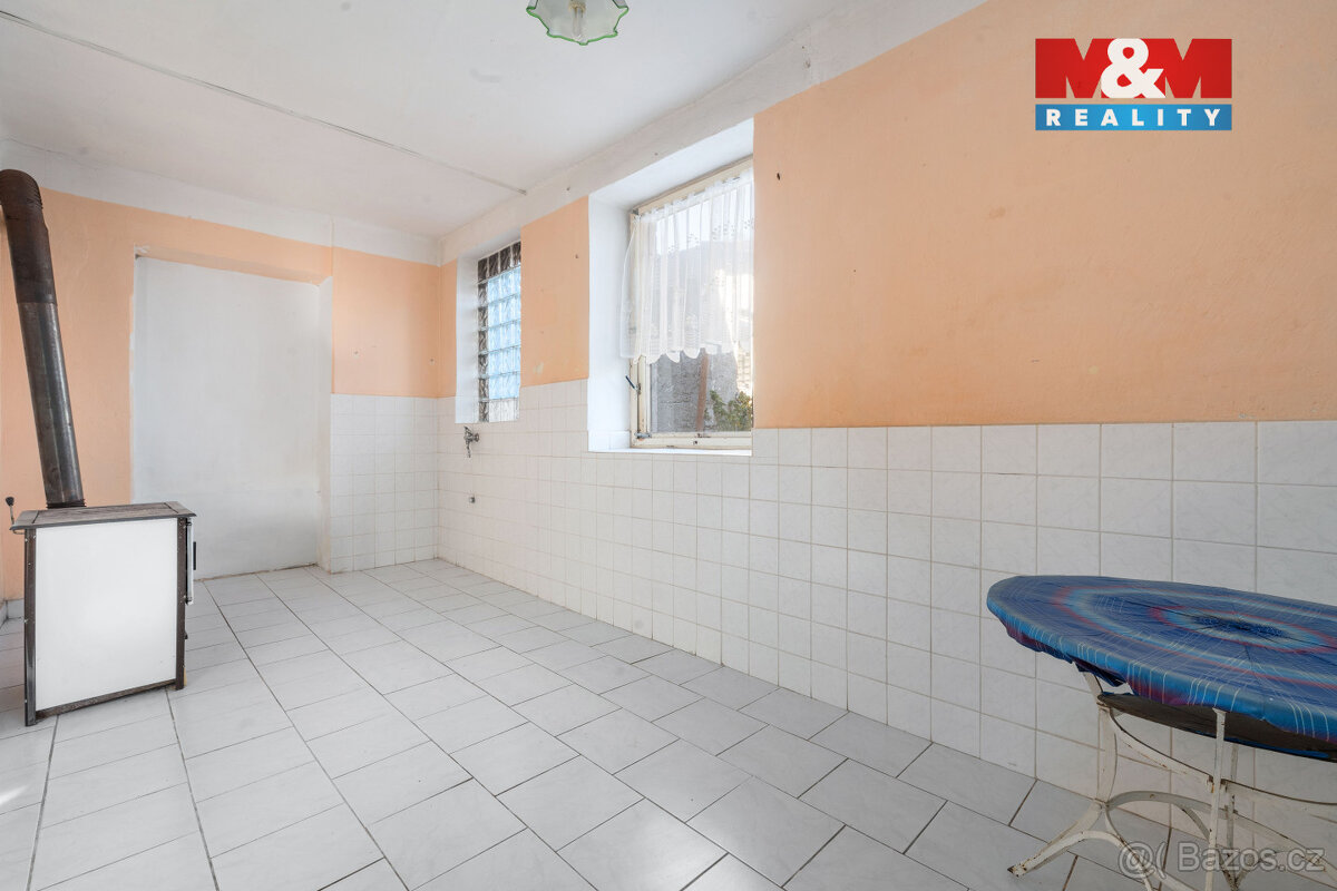Prodej rodinného domu s garáží, 546 m², Lukavice - 3