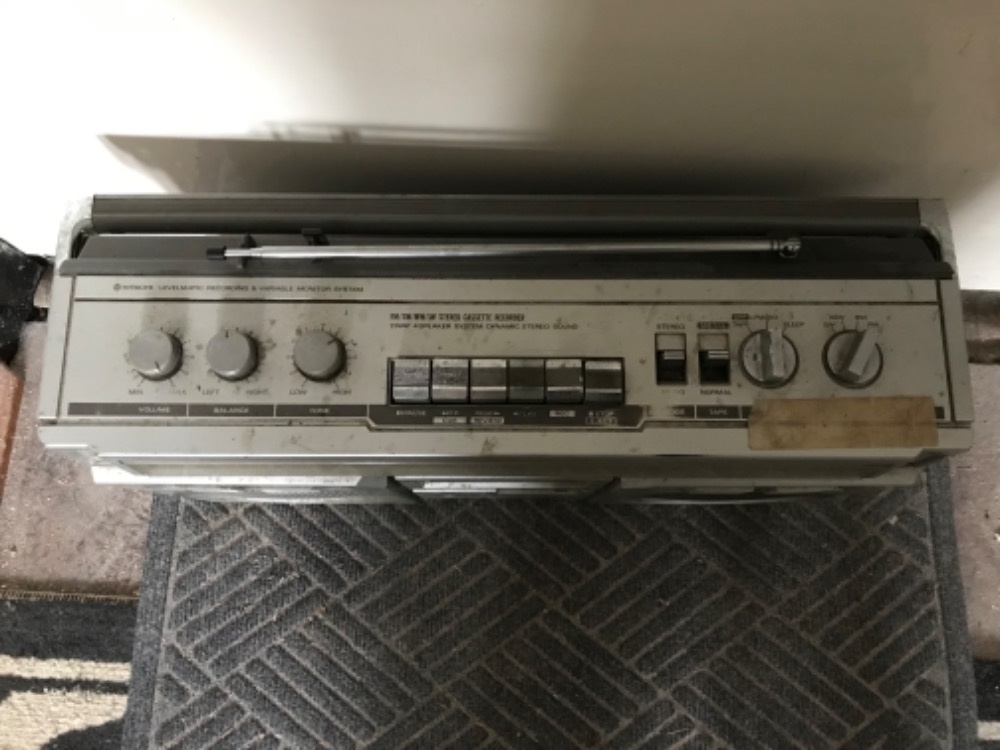 Hitachi-přenosný velký tuzexový kazeťák - 3