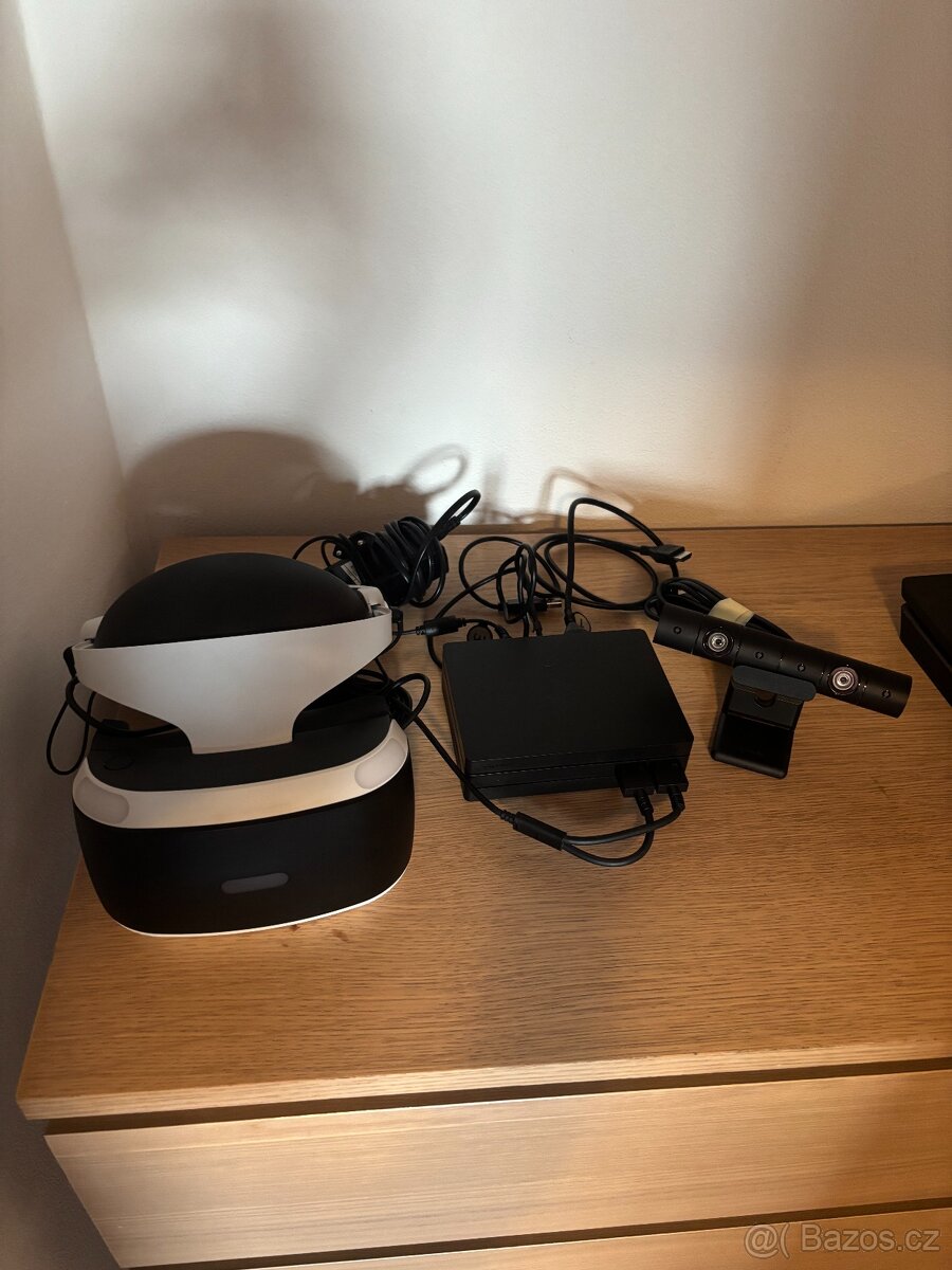 PS4 Slim + PS VR + 10 Her + 2 Ovladače + Externí disk - 3