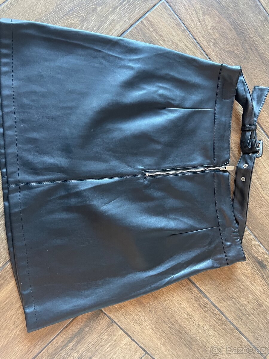 Kožený set( kozačky, sukně, kabelka) - 3