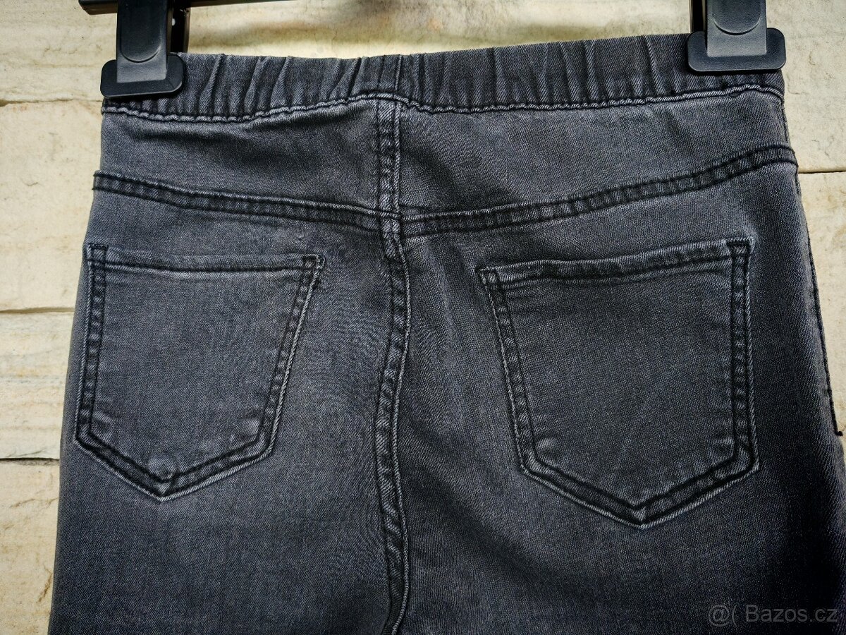Dívčí pružné džínové kalhoty zn. H&M vel. 128 - 3