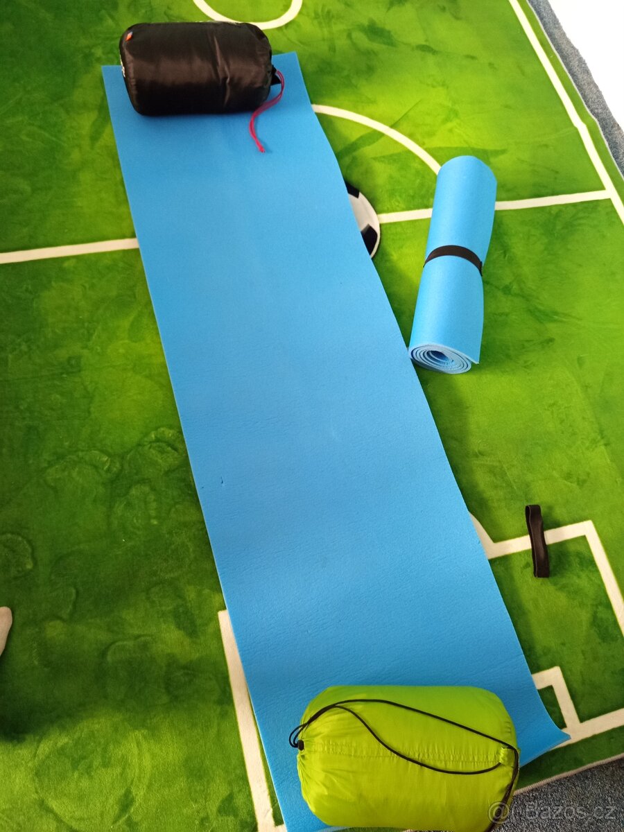 Set spacáků včetně karimatek - 3