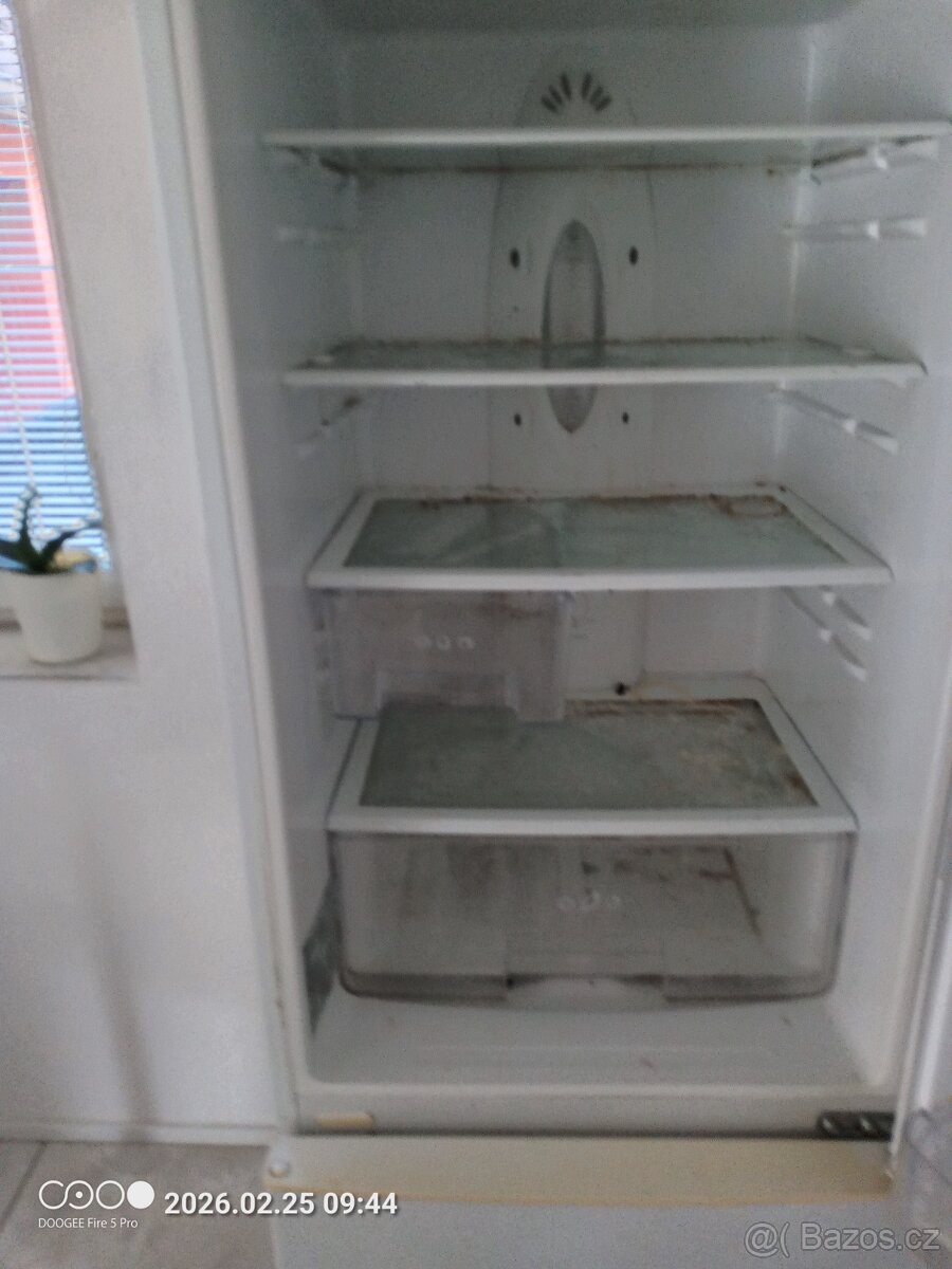 Lednička + Mrazák - 3