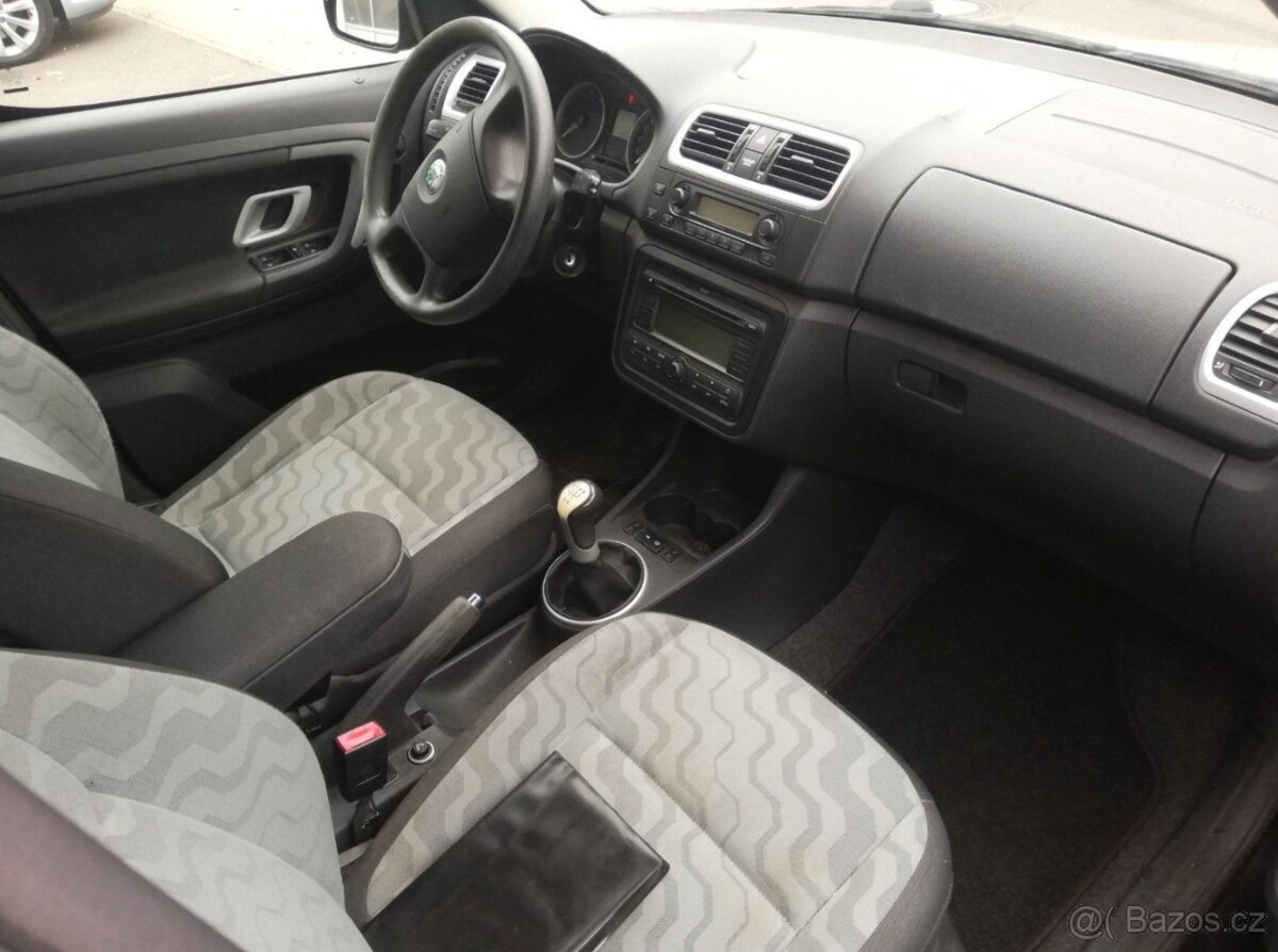 Škoda Roomster 1.6 16V MPI benzín - 3