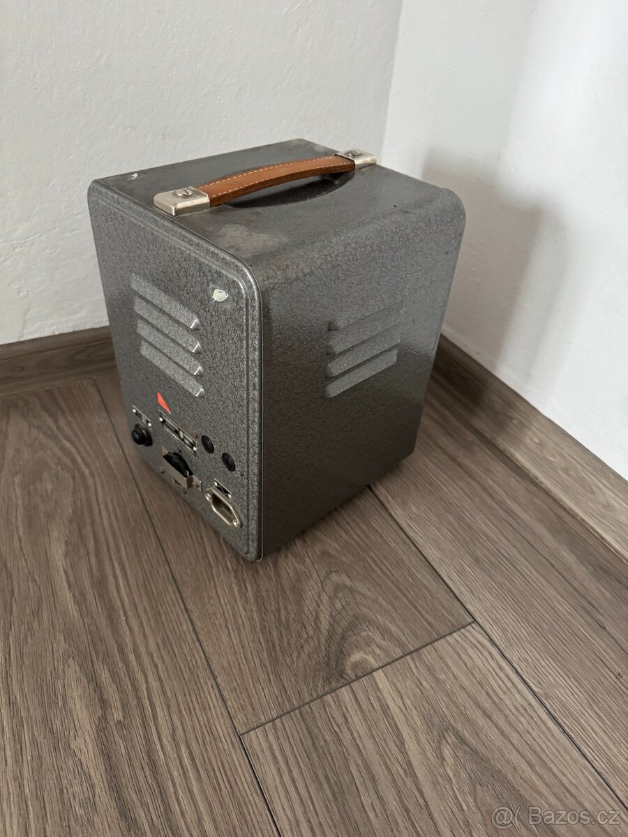 Tesla BM310 a BM559 - 3