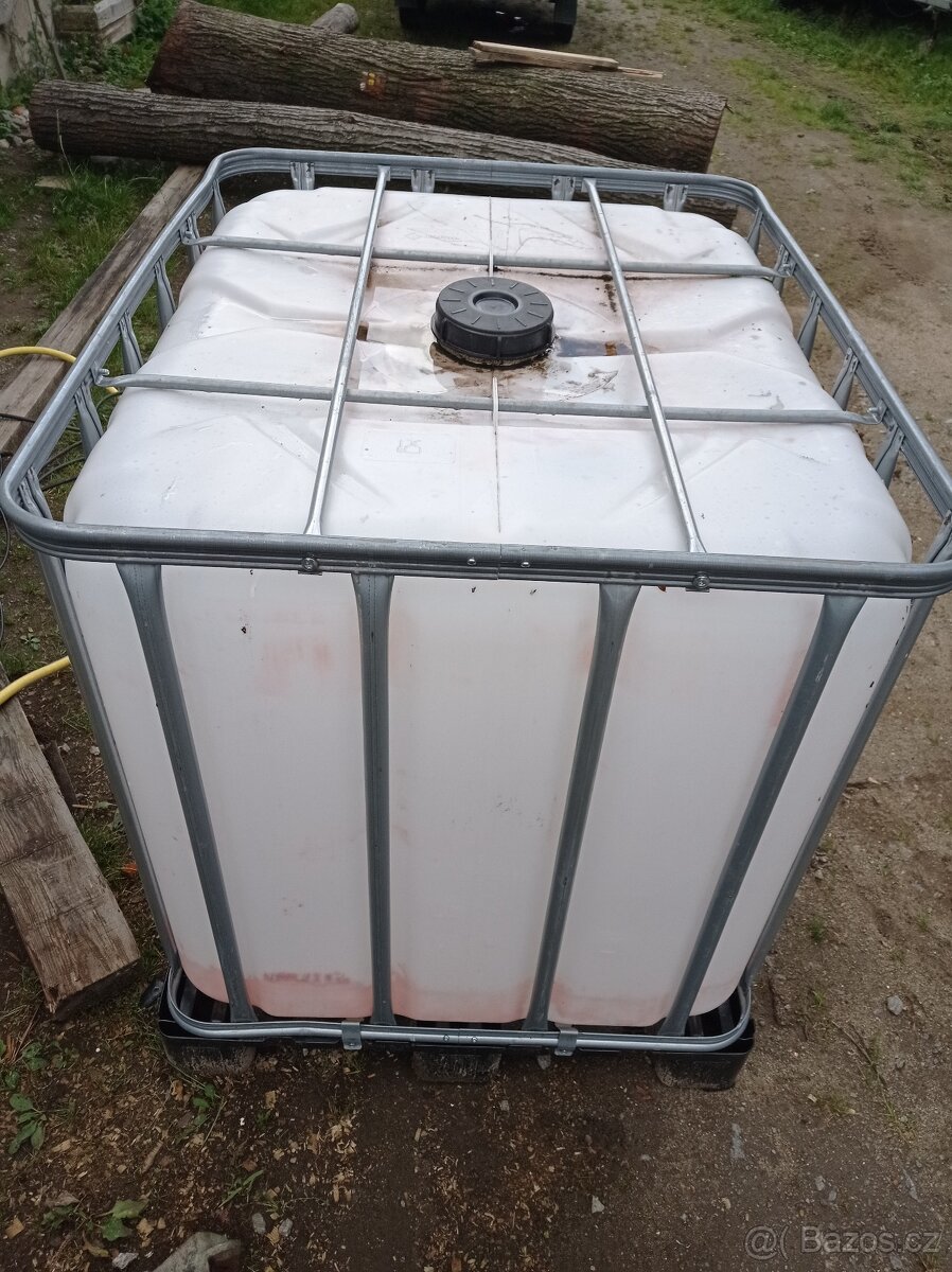 IBC nádrž 1000 l - 3
