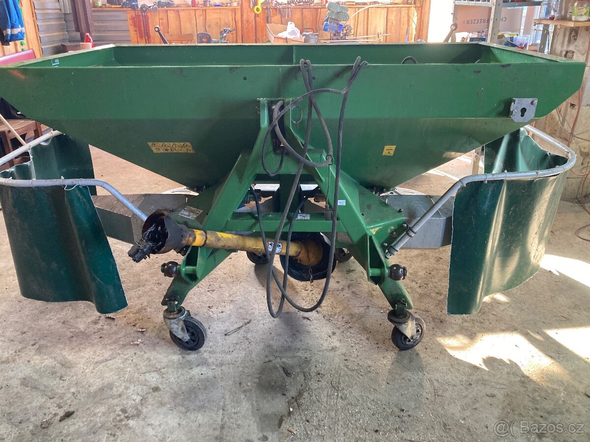 Rozmetadlo průmyslových hnojiv - 3