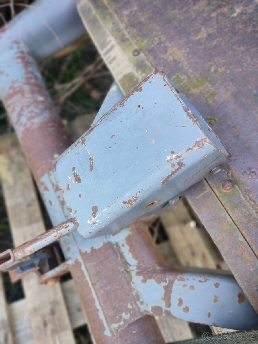 čelní nakladač BAAS 14 000kč - 3