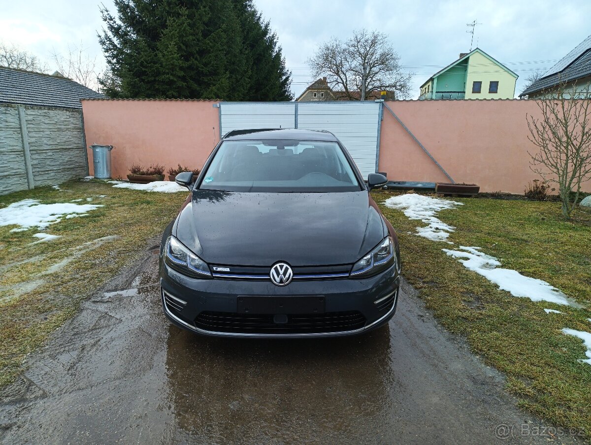 VW E-Golf, rv 2020, 100kw,52000km, 1 majitel - 3