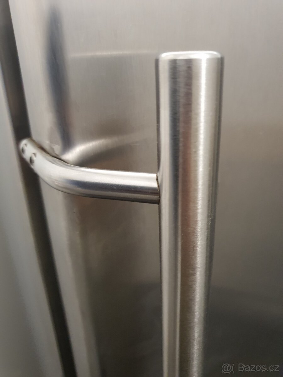 MIELE monoklimatická lednice NEREZ 413 litrů DOVOZ - 3