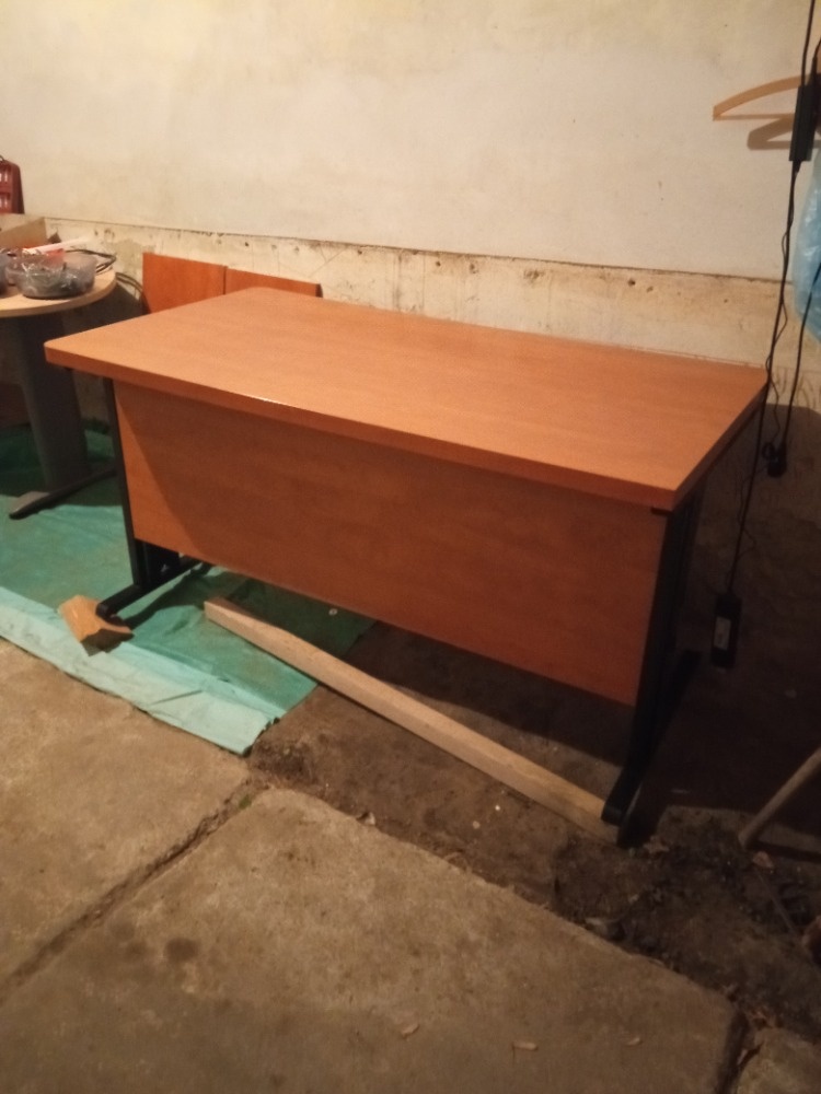 prodám velký stůl 120x78cm zn. HOBIS - 3