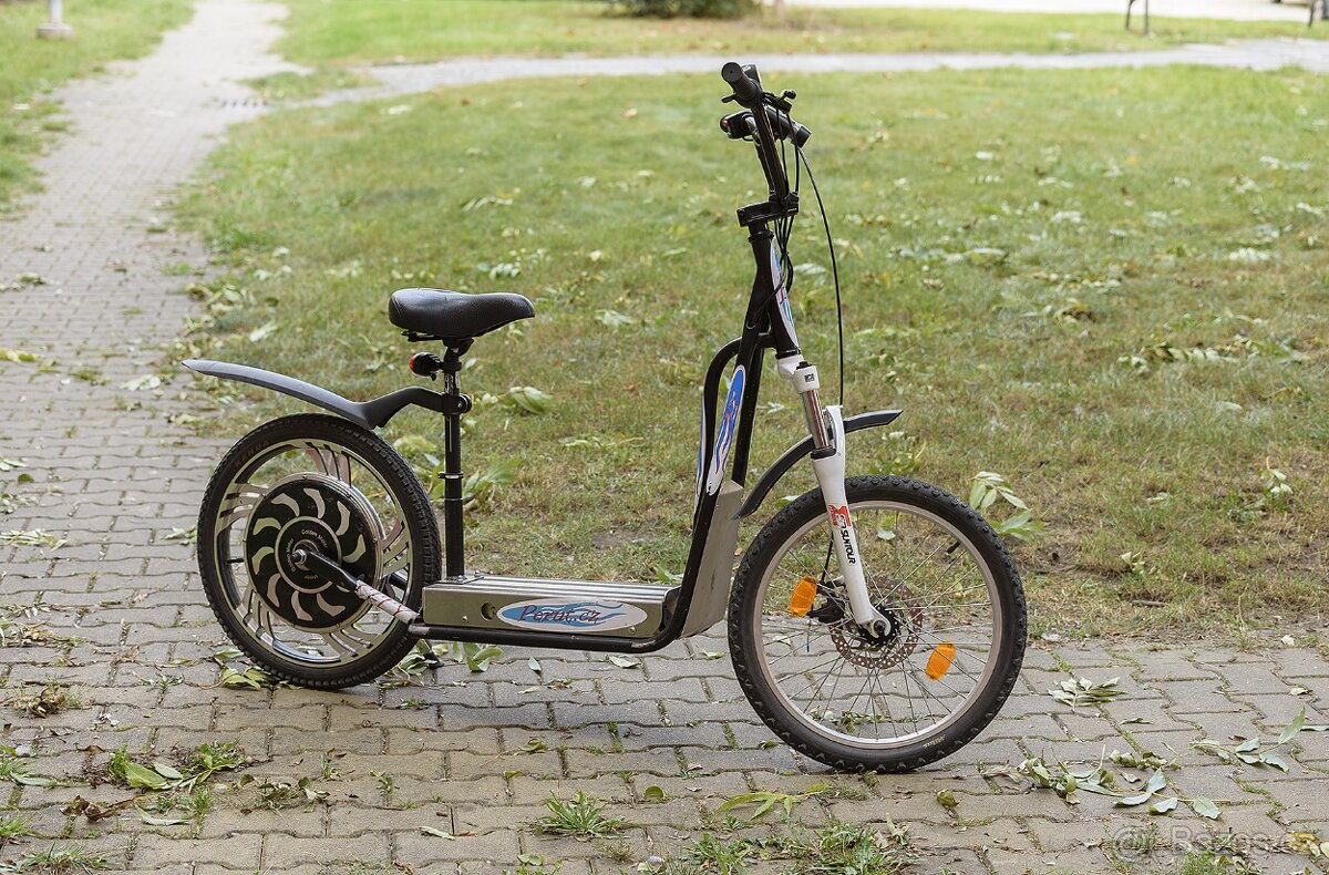 Elektrokoloběžka Perut City - 3