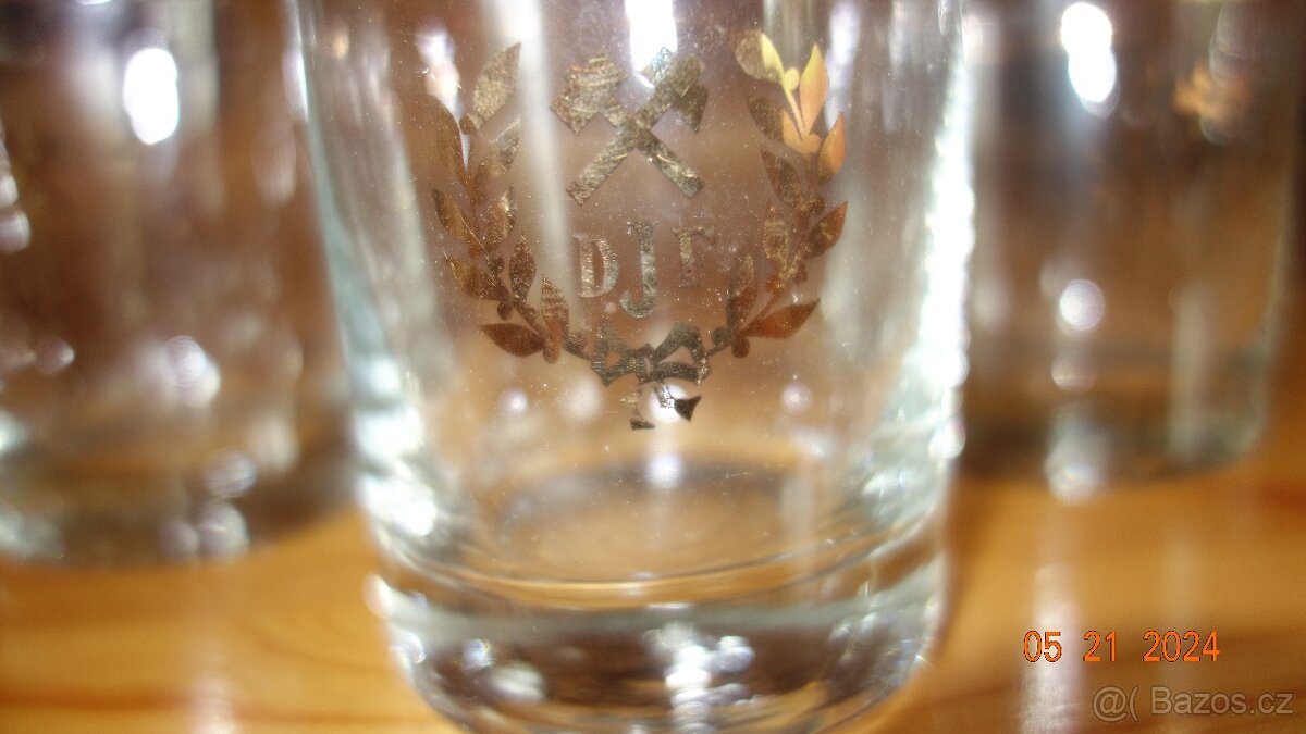 3 KS RETRO SKLENIČKY - 3