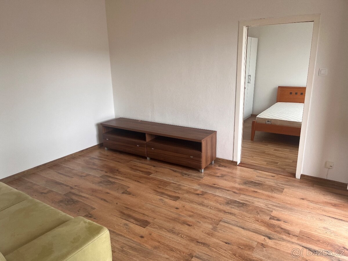 Pronajmu 2+1 v Šumperku - 3