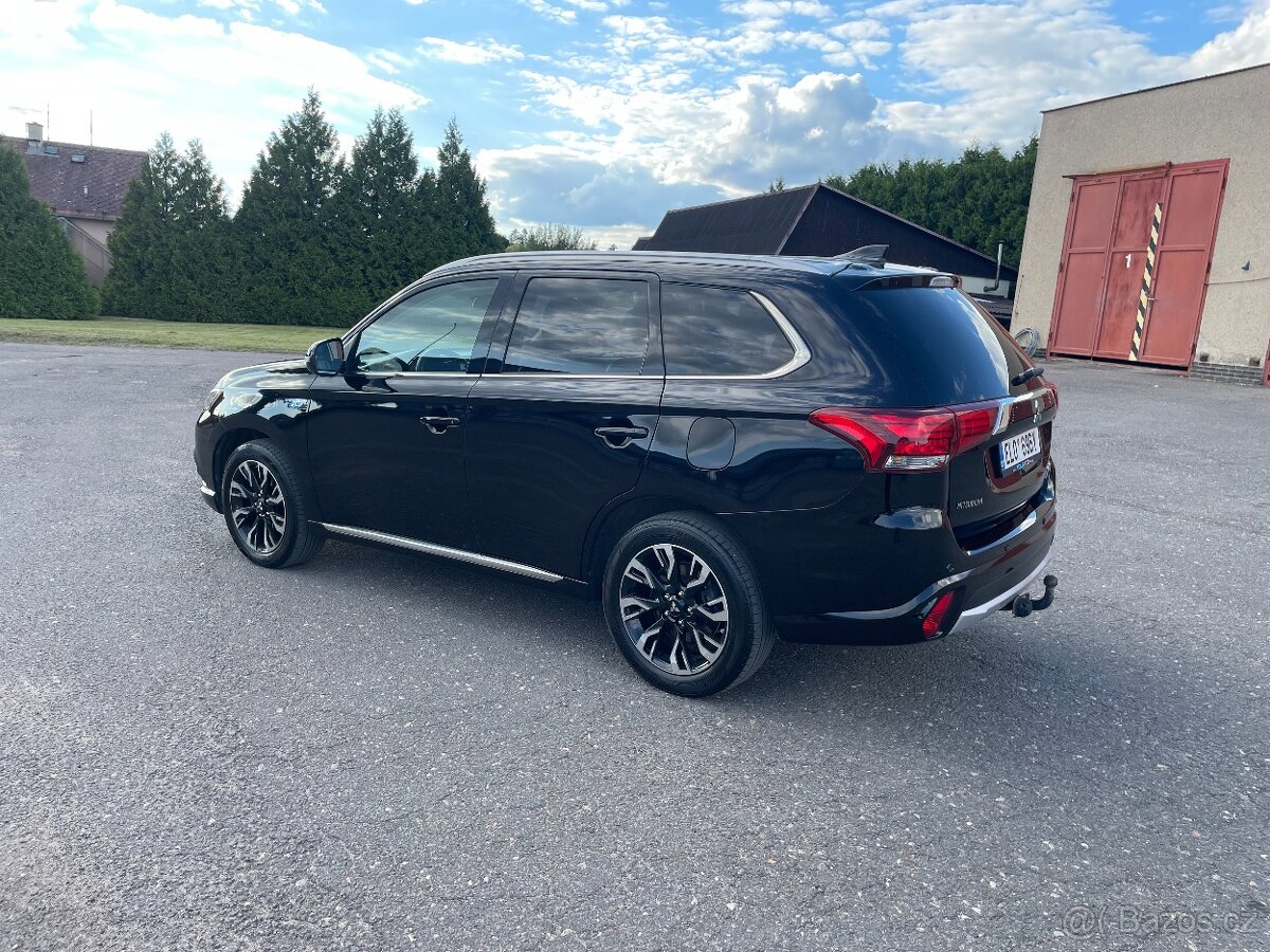 Mitsubishi Outlander PHEV 2018 (hybrid) Instyle+ - 3