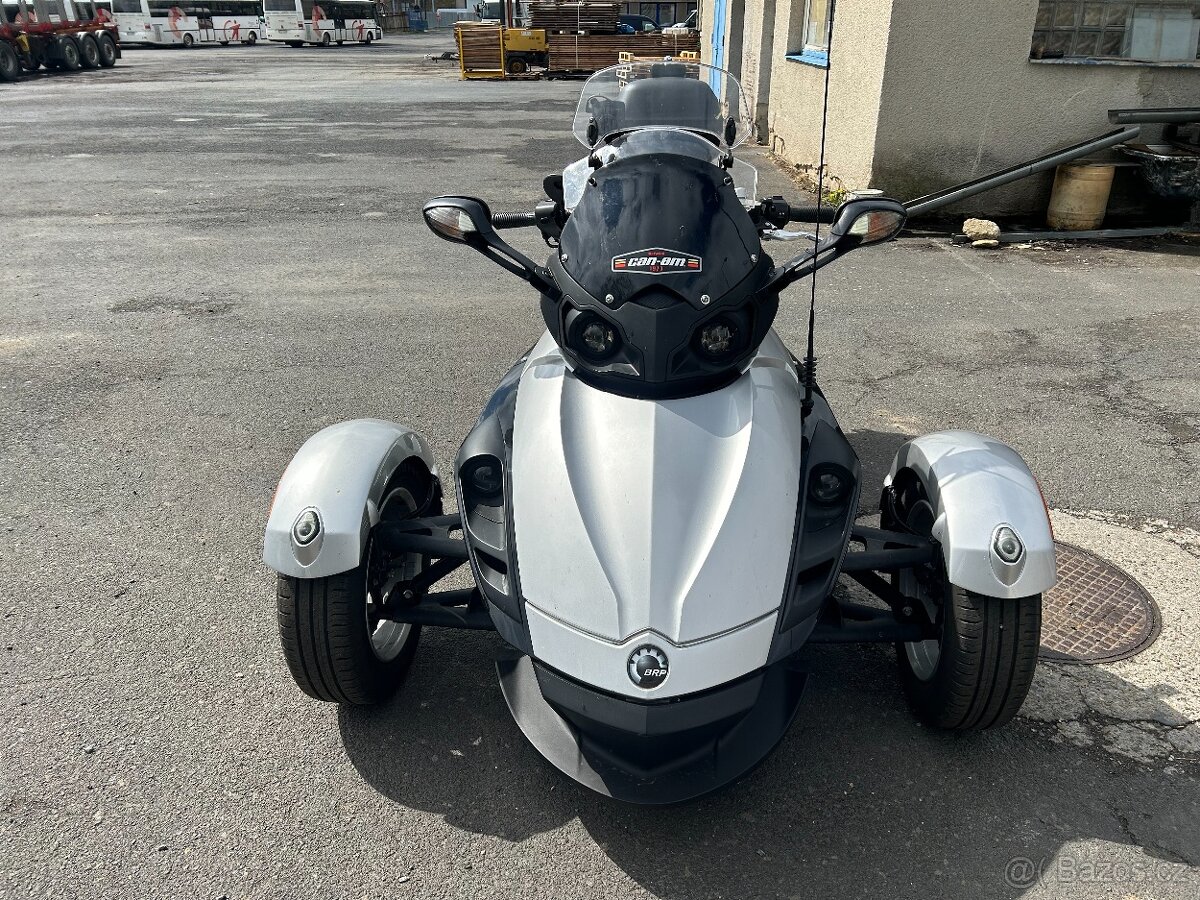 Can-am Spyder - 3
