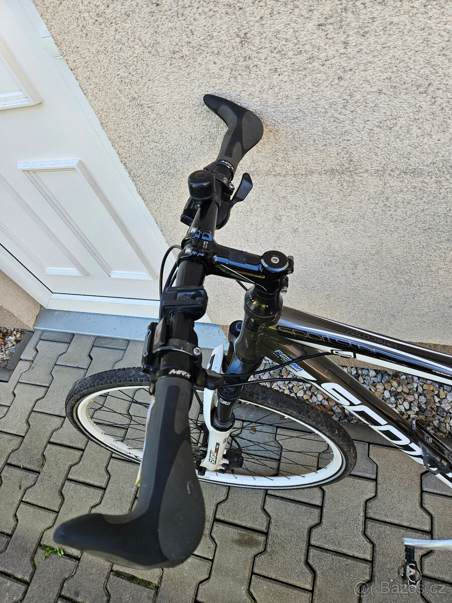 Trekingové kolo Scott - 3