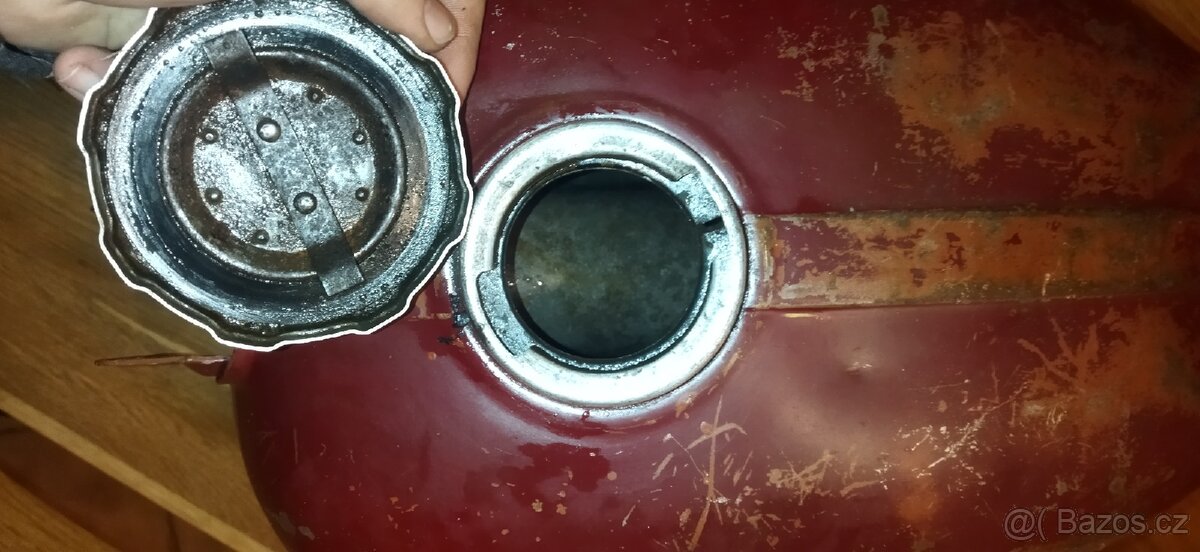 Čz palivová nádrž - 3