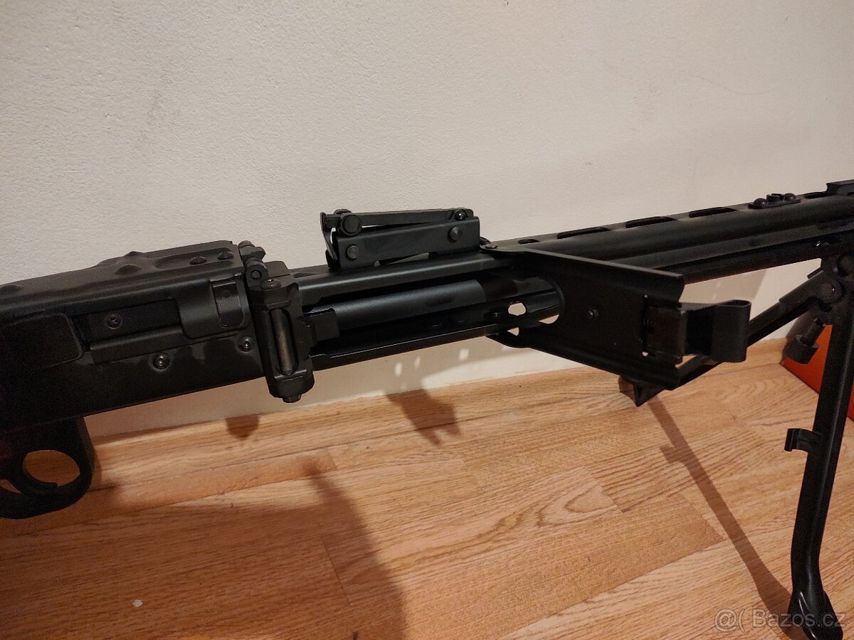 Airsoftový kulomet MG42 - 3