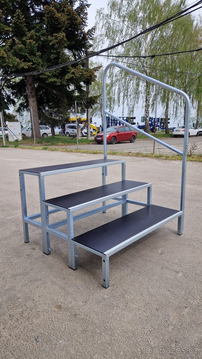 Pódiové schody - 3